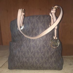 Michael Kors Jet Set Signature Tote (Used)